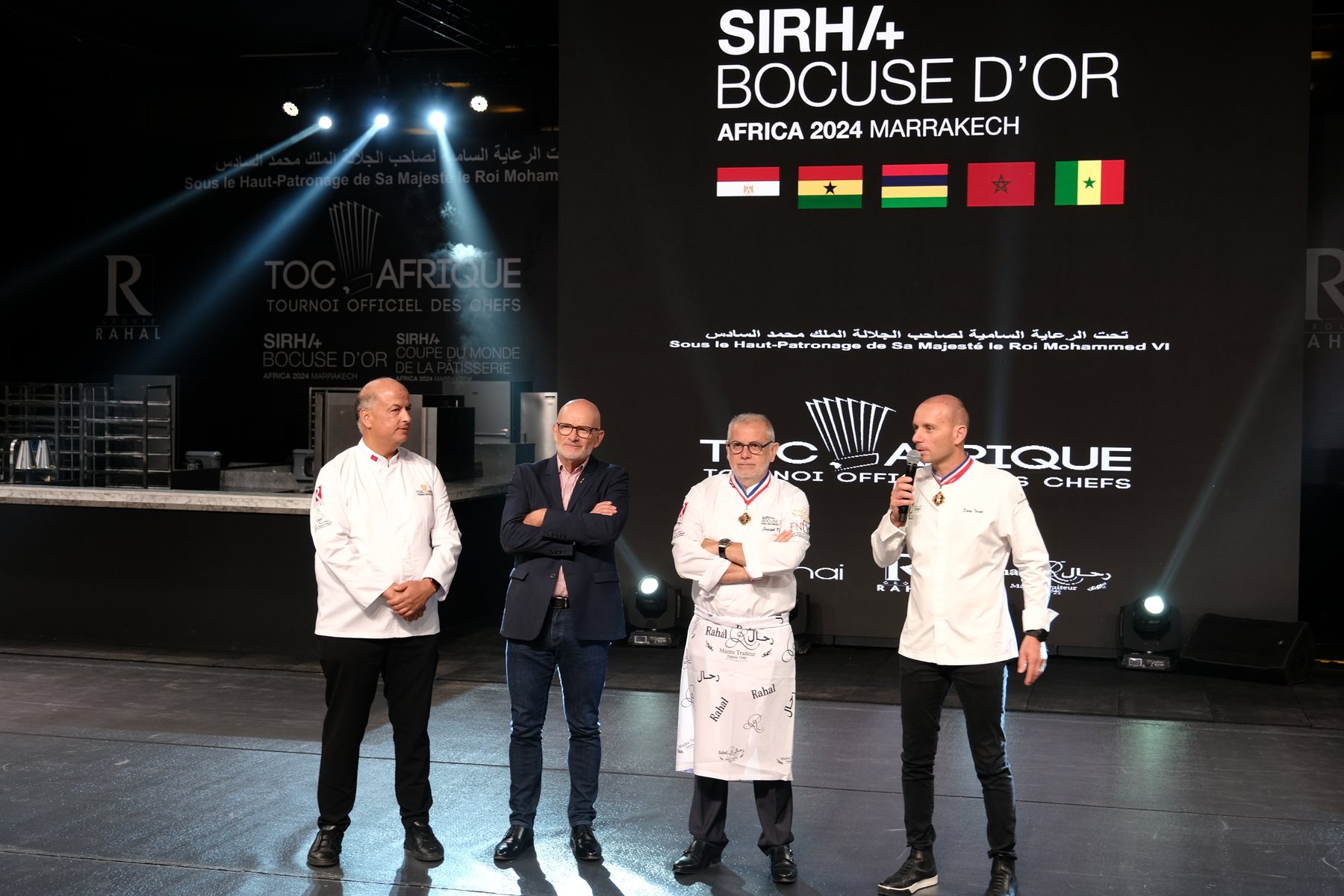 Écran de scène affichant les drapeaux des pays engagés, SIRH/+ Bocuse d'Or Africa 2024, Marrakech